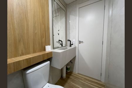 Apartamento à venda com 34m², 2 quartos e sem vaga Apartamento à venda com 34m², 2 quartos e sem vagaBanheiro