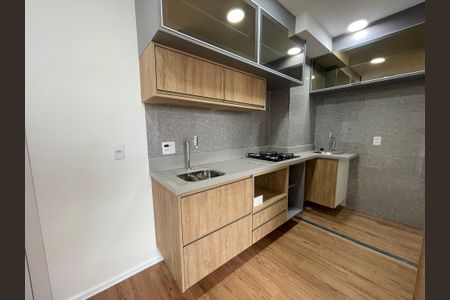 Apartamento à venda com 34m², 2 quartos e sem vaga Apartamento à venda com 34m², 2 quartos e sem vagaCozinha e Área de Serviço