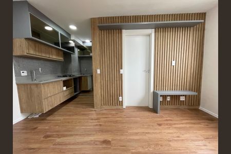 Sala de apartamento para alugar com 2 quartos, 34m² em Jardim Peri Peri, São Paulo