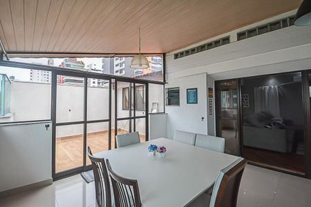 Apartamento para alugar com 200m², 3 quartos e 3 vagasÁrea comum - Churrasqueira