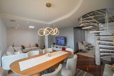 Apartamento à venda com 200m², 3 quartos e 3 vagasSala