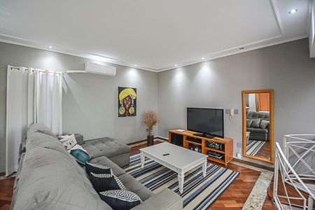 Apartamento à venda com 200m², 3 quartos e 3 vagasSala 2