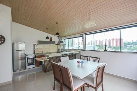 Apartamento para alugar com 200m², 3 quartos e 3 vagasÁrea comum - Churrasqueira