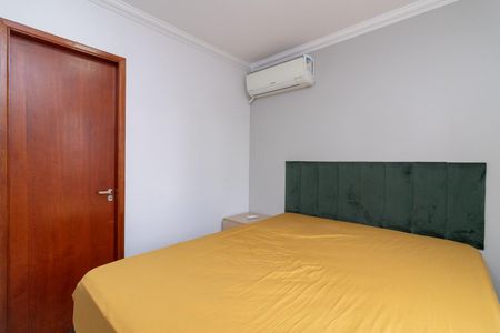 Casa de condomínio para alugar com 112m², 2 quartos e 3 vagasSuíte