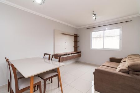 Sala de casa de condomínio para alugar com 2 quartos, 112m² em Vila Guilhermina, São Paulo