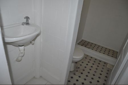 Apartamento para alugar com 100m², 2 quartos e sem vagaBanheiro