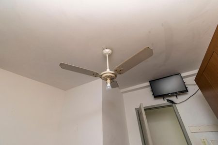 Casa à venda com 100m², 4 quartos e 6 vagasQuarto 3