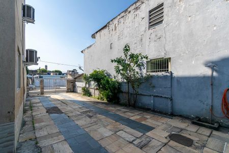 Casa à venda com 100m², 4 quartos e 6 vagasVaranda e garagem