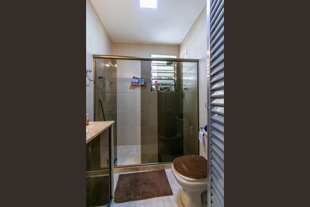 Casa à venda com 100m², 4 quartos e 6 vagasBanheiro