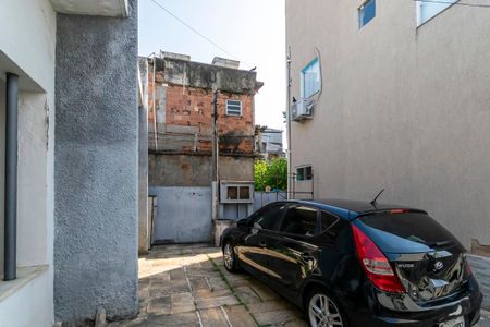 Casa à venda com 100m², 4 quartos e 6 vagasVaranda e garagem