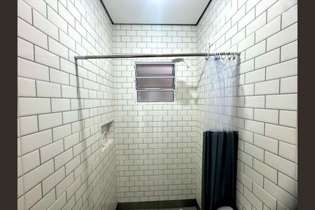 Banheiro de apartamento para alugar com 1 quarto, 22m² em Portal dos Gramados, Guarulhos