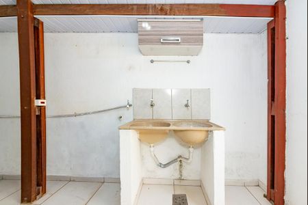 Casa à venda com 273m², 2 quartos e 3 vagas Casa à venda com 273m², 2 quartos e 3 vagasÁrea de Serviço