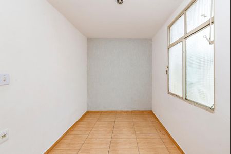 Quarto 2 de casa para alugar com 2 quartos, 273m² em Conjunto Ademar Maldonado, Belo Horizonte