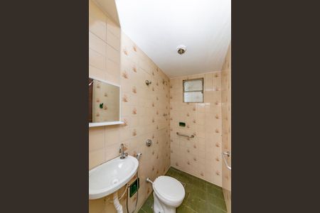 Casa à venda com 273m², 2 quartos e 3 vagas Casa à venda com 273m², 2 quartos e 3 vagasBanheiro Social