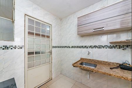 Casa à venda com 273m², 2 quartos e 3 vagas Casa à venda com 273m², 2 quartos e 3 vagasCozinha