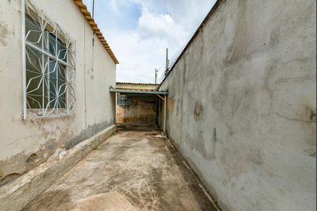 Casa à venda com 273m², 2 quartos e 3 vagas Casa à venda com 273m², 2 quartos e 3 vagasGaragem