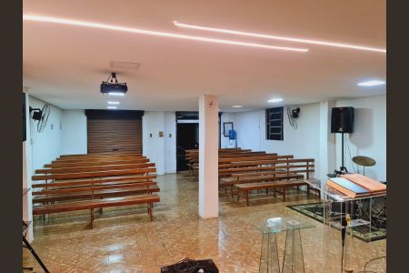 Casa à venda com 273m², 2 quartos e 3 vagas Casa à venda com 273m², 2 quartos e 3 vagasÁrea comum