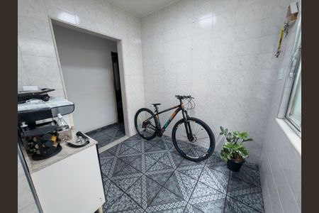 Casa à venda com 100m², 4 quartos e 6 vagasCozinha