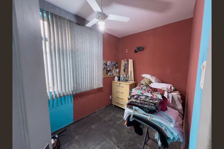 Casa à venda com 100m², 4 quartos e 6 vagasQuarto 2