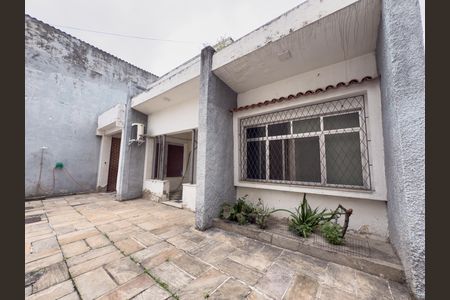 Casa à venda com 100m², 4 quartos e 6 vagasÁrea Externa