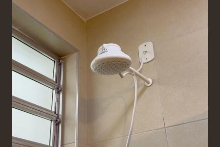 Casa à venda com 100m², 4 quartos e 6 vagasBanheiro