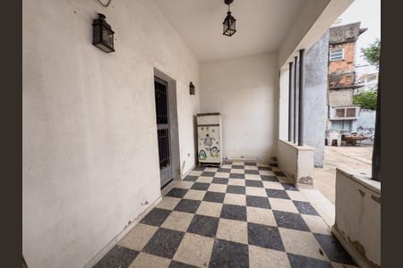 Casa à venda com 100m², 4 quartos e 6 vagasÁrea Externa