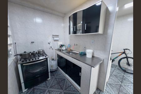 Casa à venda com 100m², 4 quartos e 6 vagasCozinha
