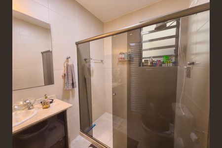 Casa à venda com 100m², 4 quartos e 6 vagasBanheiro