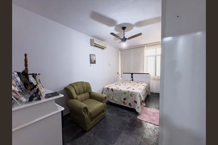 Casa à venda com 100m², 4 quartos e 6 vagasQuarto 1