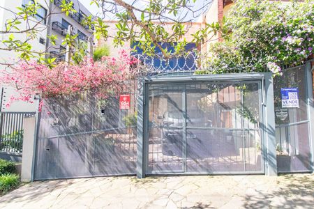 Casa à venda com 390m², 4 quartos e 2 vagasFachada