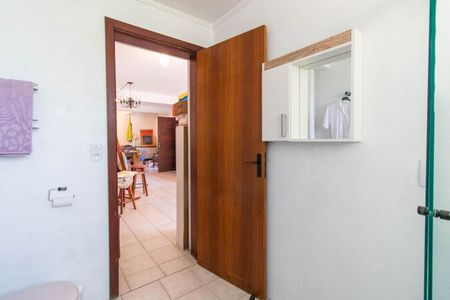 Casa à venda com 390m², 4 quartos e 2 vagasBanheiro 4
