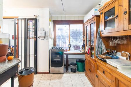 Casa à venda com 390m², 4 quartos e 2 vagasCozinha