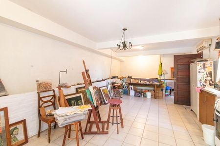 Casa à venda com 390m², 4 quartos e 2 vagasEspaço de Festas