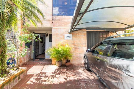 Casa à venda com 390m², 4 quartos e 2 vagasGaragem