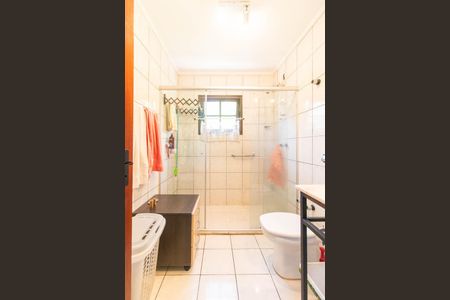 Casa à venda com 390m², 4 quartos e 2 vagasBanheiro da Suíte