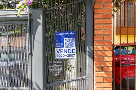 Casa à venda com 390m², 4 quartos e 2 vagasPlaca