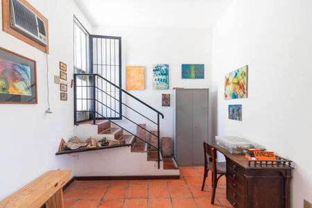 Casa à venda com 390m², 4 quartos e 2 vagasHall de entrada