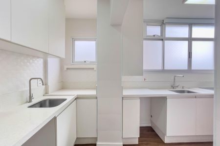 Apartamento à venda com 90m², 3 quartos e 2 vagasCozinha e Área de Serviço