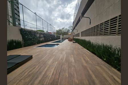 Apartamento à venda com 45m², 2 quartos e 1 vaga Apartamento à venda com 45m², 2 quartos e 1 vagaÁrea comum - Piscina