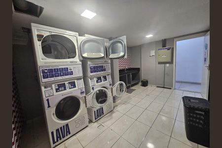 Apartamento à venda com 45m², 2 quartos e 1 vaga Apartamento à venda com 45m², 2 quartos e 1 vagaLavanderia