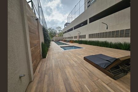 Apartamento à venda com 45m², 2 quartos e 1 vaga Apartamento à venda com 45m², 2 quartos e 1 vagaÁrea comum - Piscina