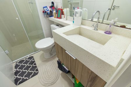 Apartamento à venda com 34m², 2 quartos e 1 vaga Apartamento à venda com 34m², 2 quartos e 1 vagaBanheiro Social