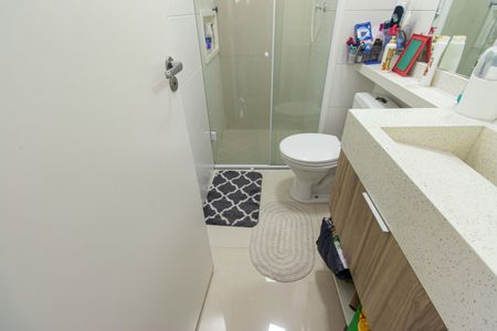 Apartamento à venda com 34m², 2 quartos e 1 vaga Apartamento à venda com 34m², 2 quartos e 1 vagaBanheiro Social