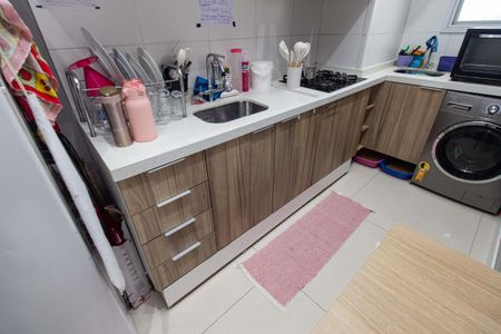 Apartamento à venda com 34m², 2 quartos e 1 vaga Apartamento à venda com 34m², 2 quartos e 1 vagaCozinha e Área de Serviço