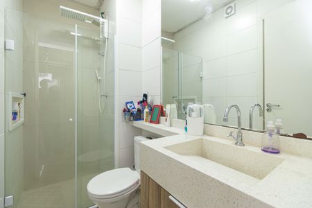 Apartamento à venda com 34m², 2 quartos e 1 vaga Apartamento à venda com 34m², 2 quartos e 1 vagaBanheiro da Suíte