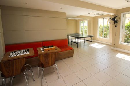 Apartamento à venda com 66m², 2 quartos e 1 vagaÁrea comum