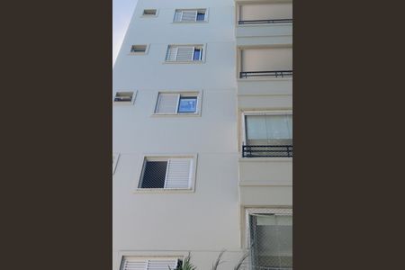 Apartamento para alugar com 67m², 2 quartos e 1 vagaFachada + Plaquinha