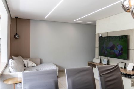 Sala de apartamento à venda com 3 quartos, 116m² em Estoril, Belo Horizonte