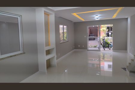 Sala de casa de condomínio à venda com 4 quartos, 209m² em Freguesia (jacarepaguá), Rio de Janeiro