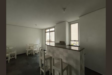 Apartamento para alugar com 47m², 1 quarto e 1 vaga Apartamento para alugar com 47m², 1 quarto e 1 vagaÁrea comum - Salão de festas